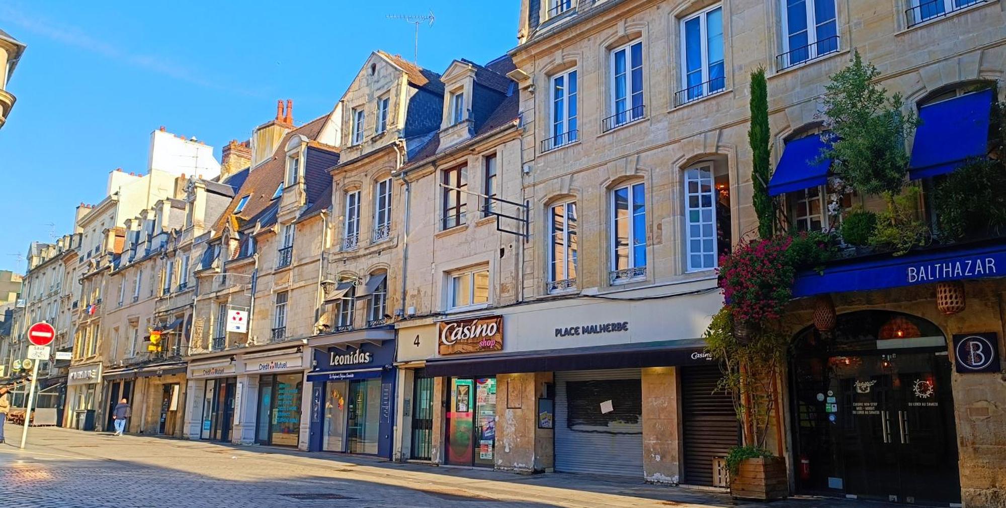 Elegant Studio En Hypercentre Dans Le Quartier Historique Anime Avec Parking Gratuit Caen Exteriér fotografie